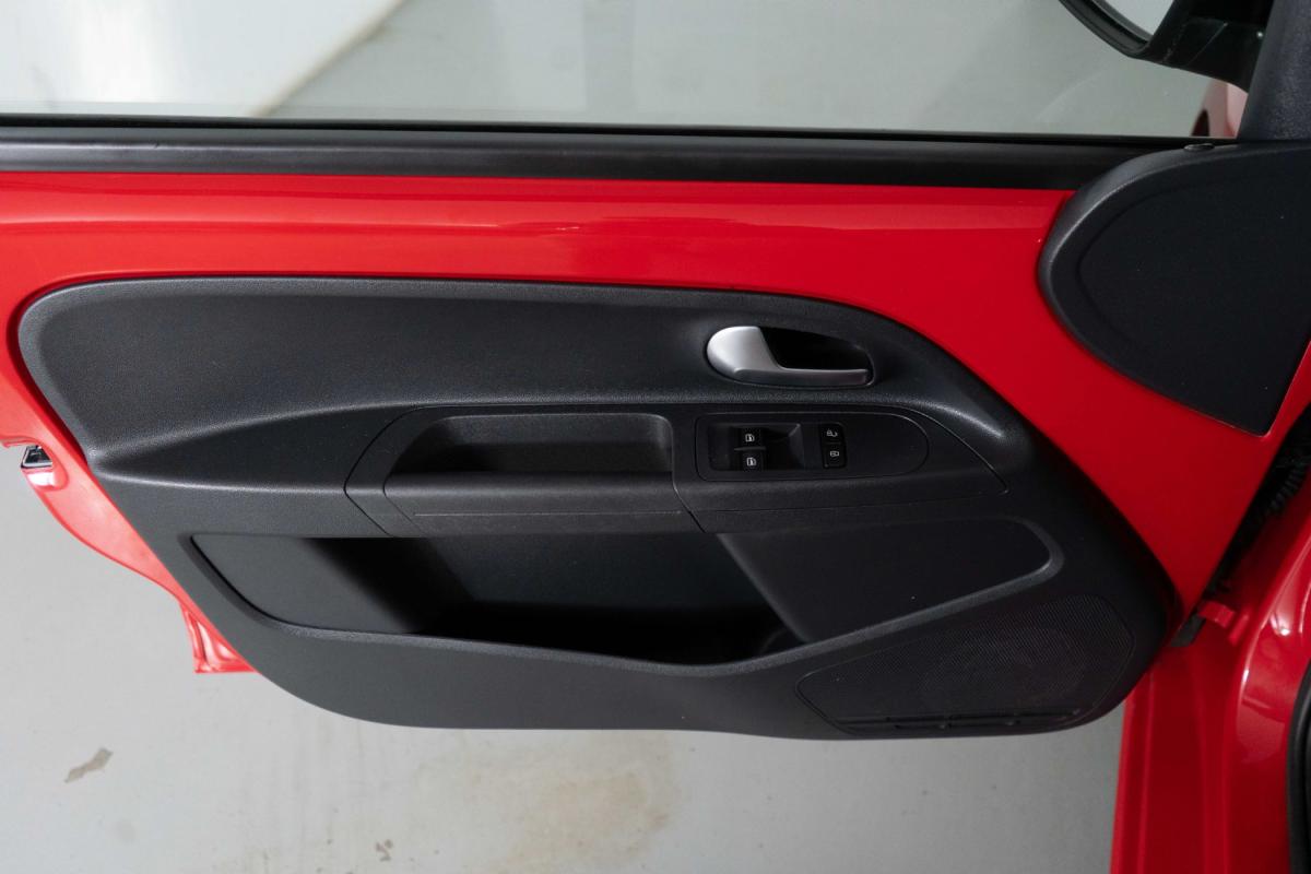 volkswagen-up-2018-gasolina-999cc