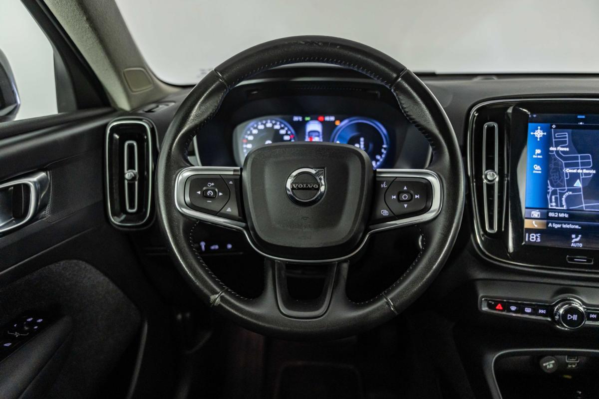 volvo-xc40-2021-hibrido-a-gasolina-1477cc