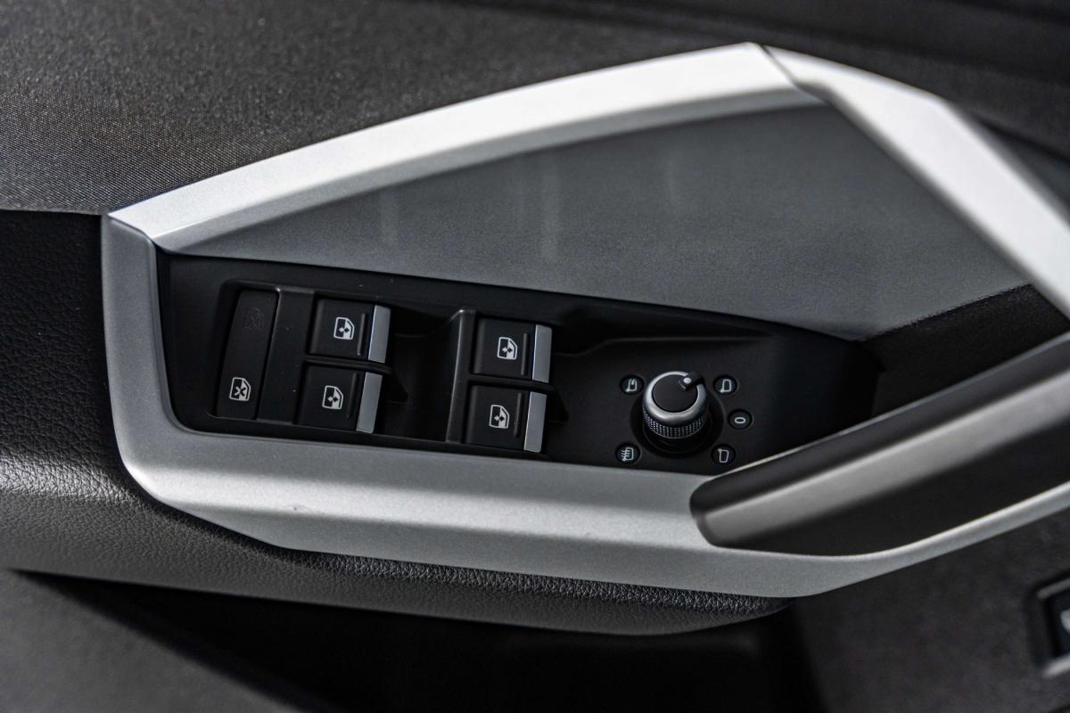 audi-q3-2022-hibrido-a-gasolina-1395cc