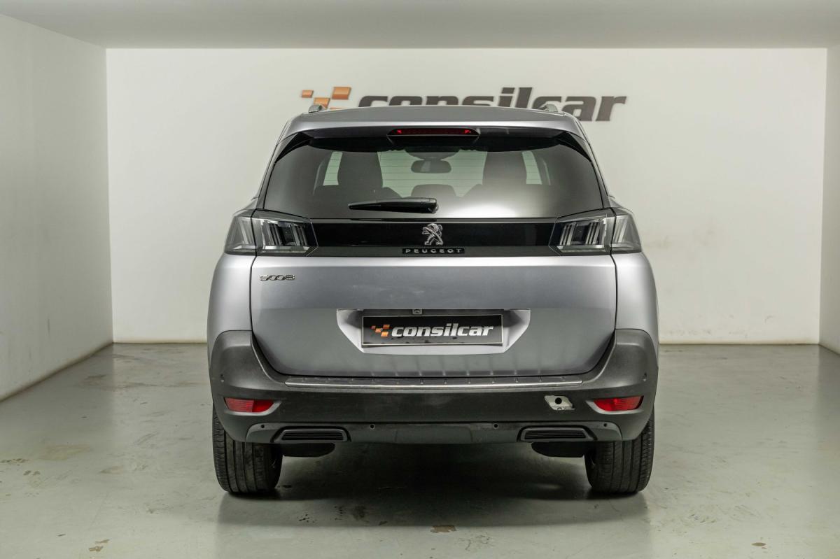 peugeot-5008-2021-gasolina-1199cc