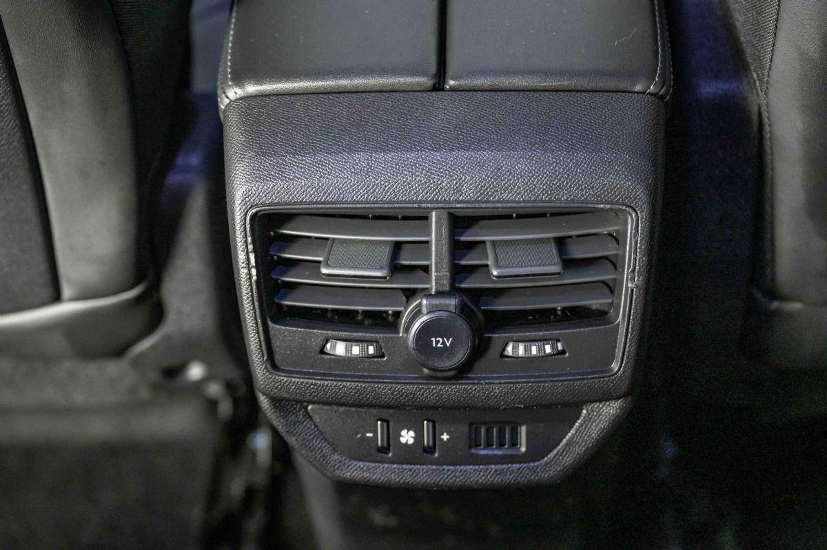 peugeot-5008-2021-gasolina-1199cc
