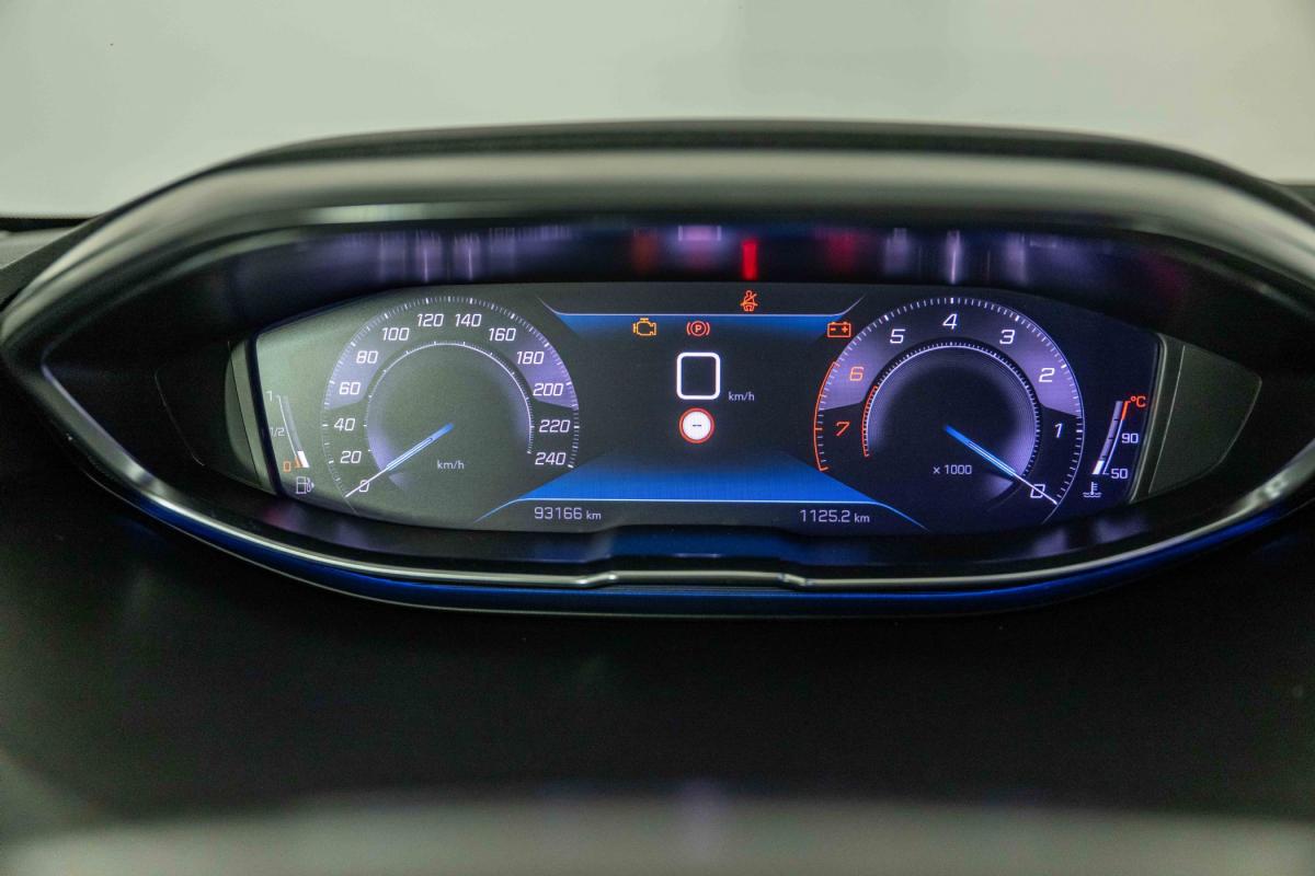 peugeot-5008-2021-gasolina-1199cc