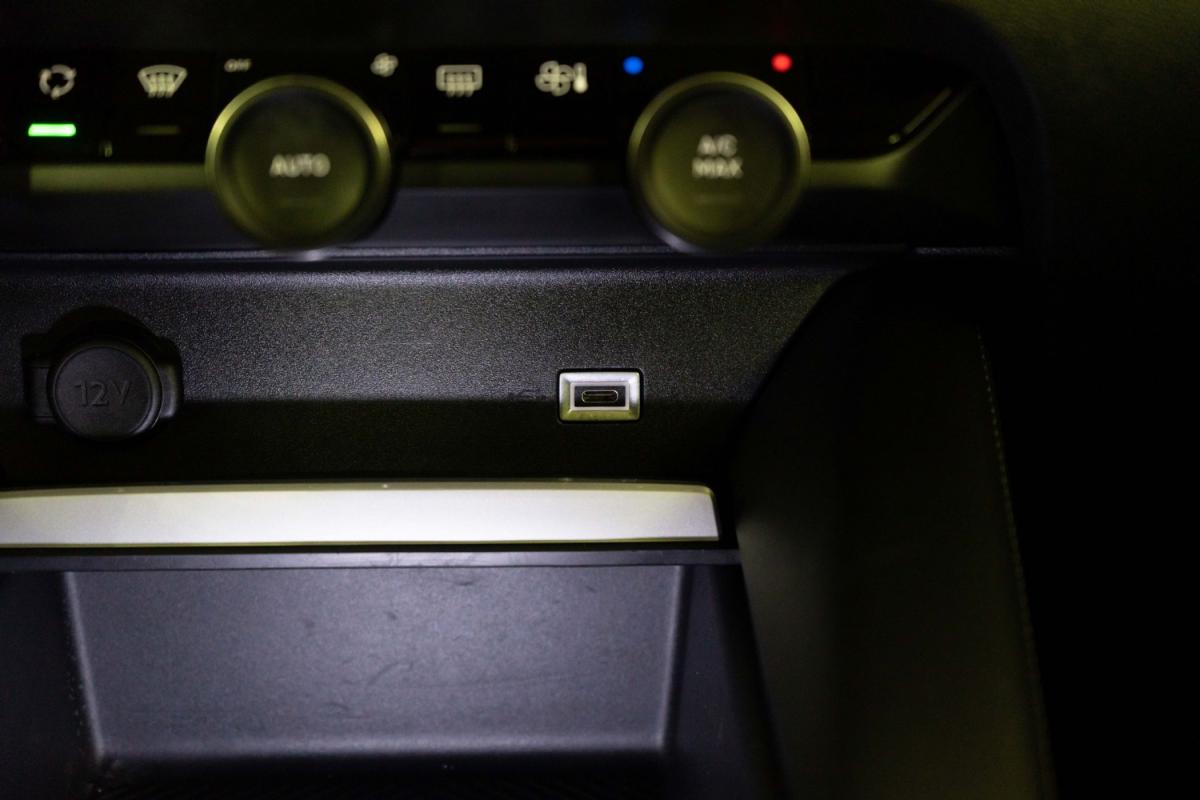 citroen-c5-x-2023-gasolina-1199cc