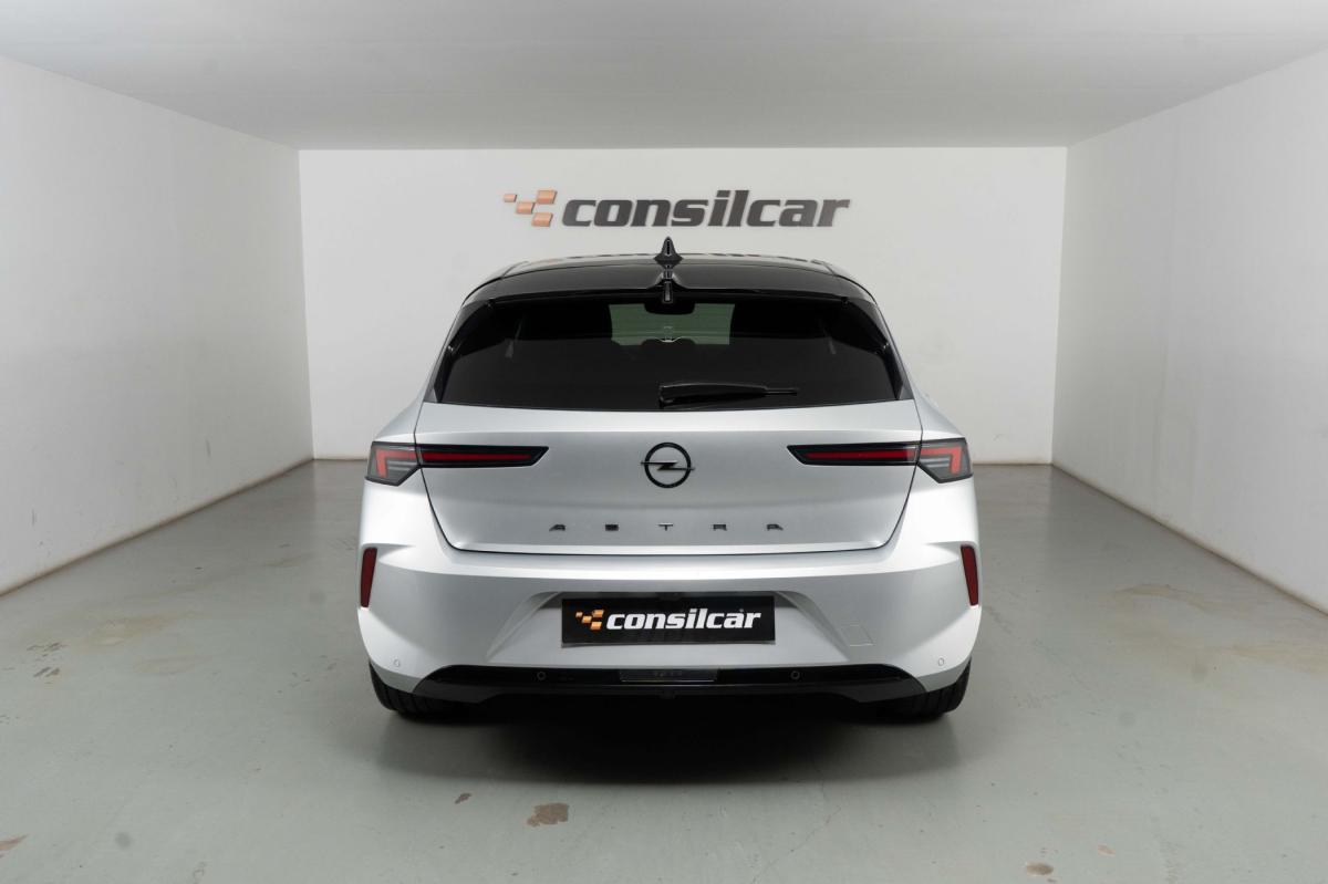 opel-astra-2025-gasolina-1199cc