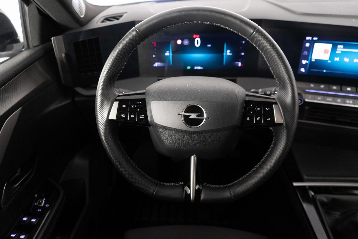 opel-astra-2025-gasolina-1199cc