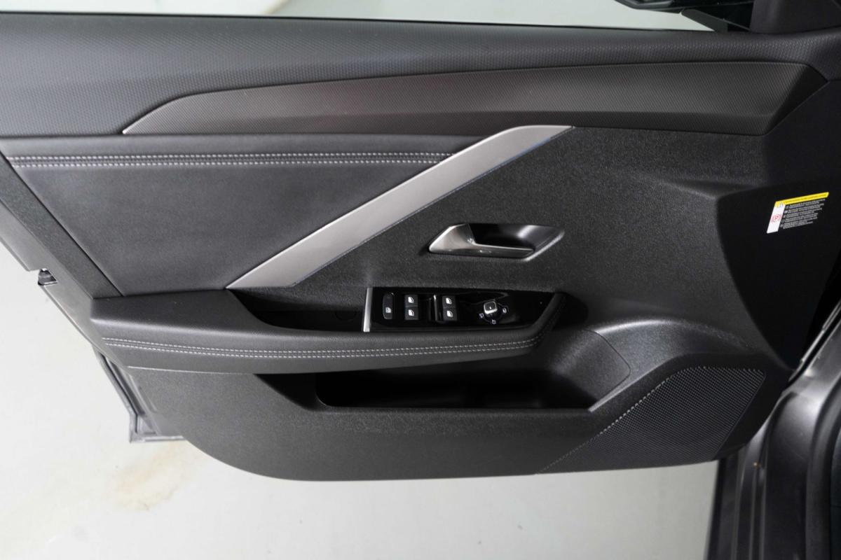 opel-astra-2025-gasolina-1199cc