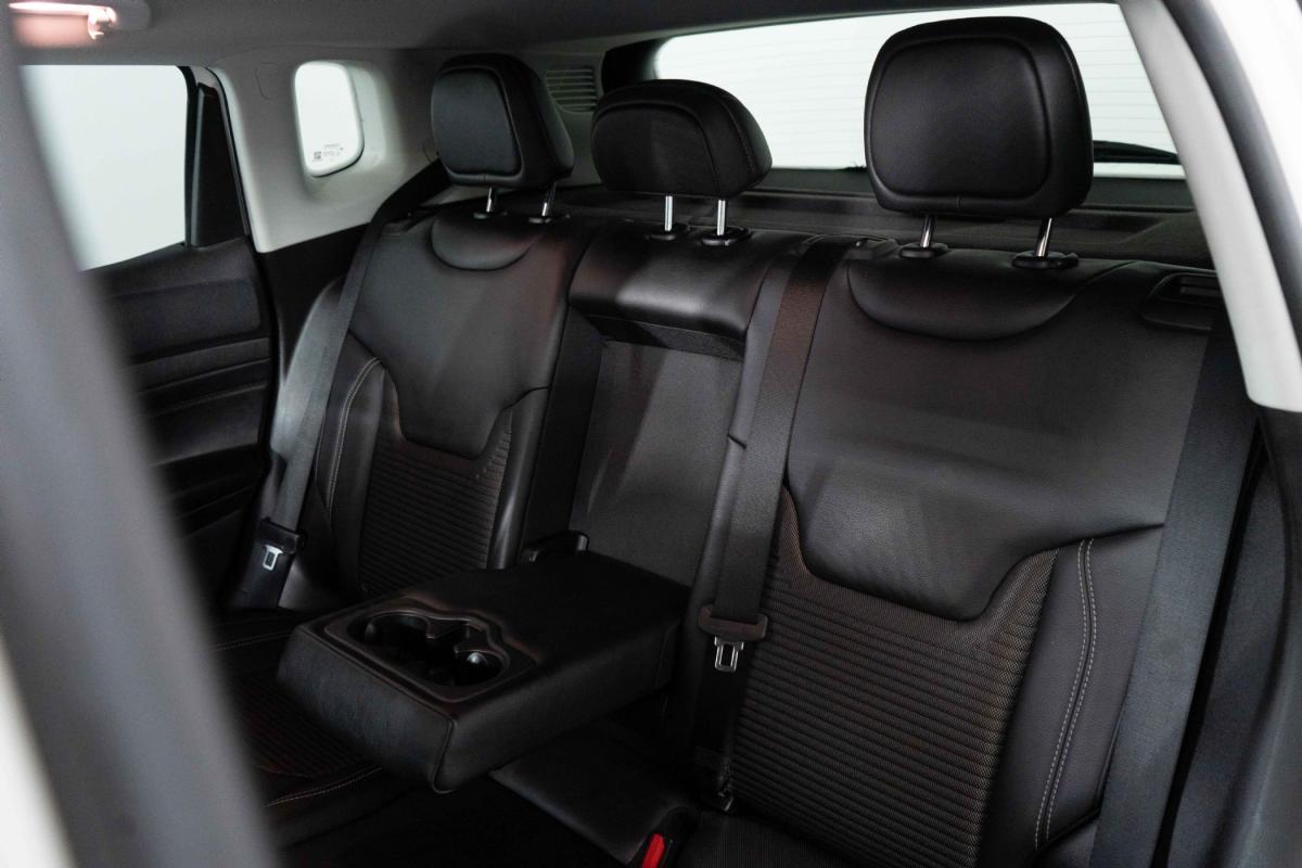 jeep-compass-2023-hibrido-a-gasolina-1332cc