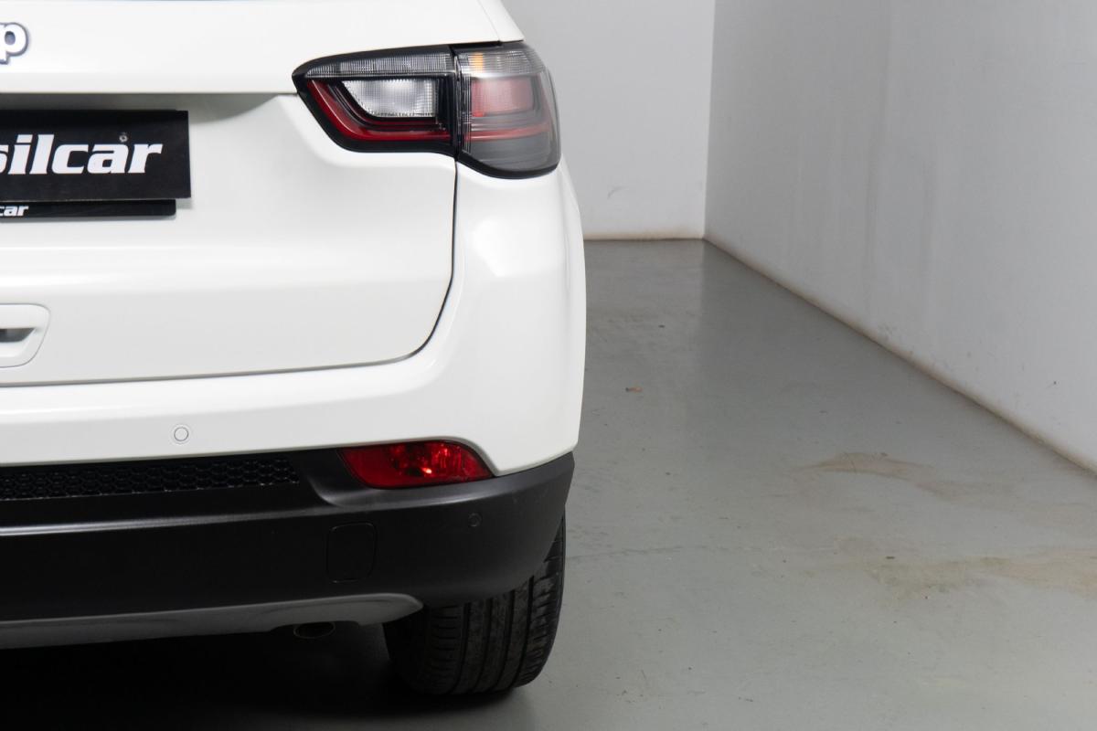 jeep-compass-2023-hibrido-a-gasolina-1332cc