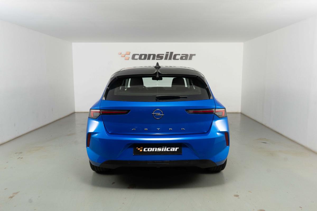 opel-astra-2023-gasolina-1199cc