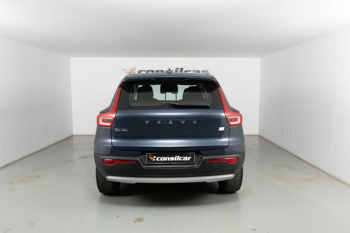 volvo-xc40-2022-hibrido-a-gasolina-1477cc