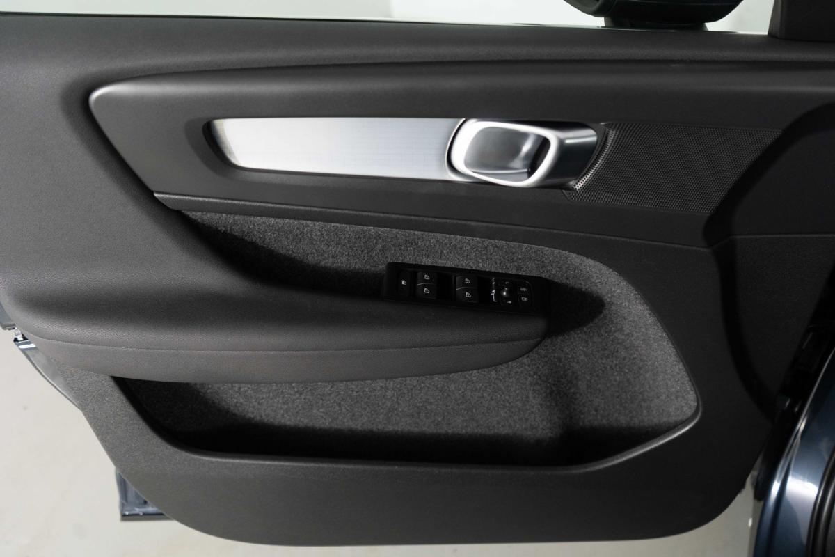 volvo-xc40-2022-hibrido-a-gasolina-1477cc
