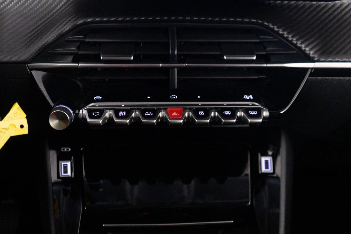 peugeot-208-2025-gasolina-1199cc