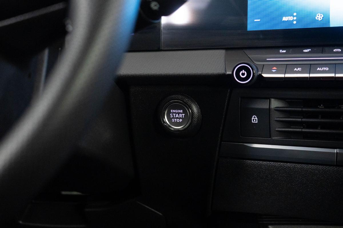 opel-astra-2025-gasolina-1199cc