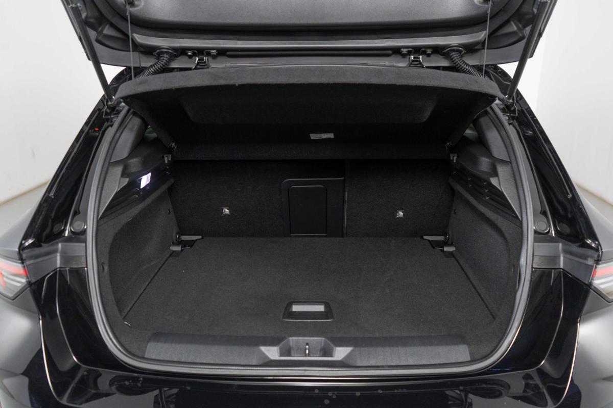 opel-astra-2025-gasolina-1199cc
