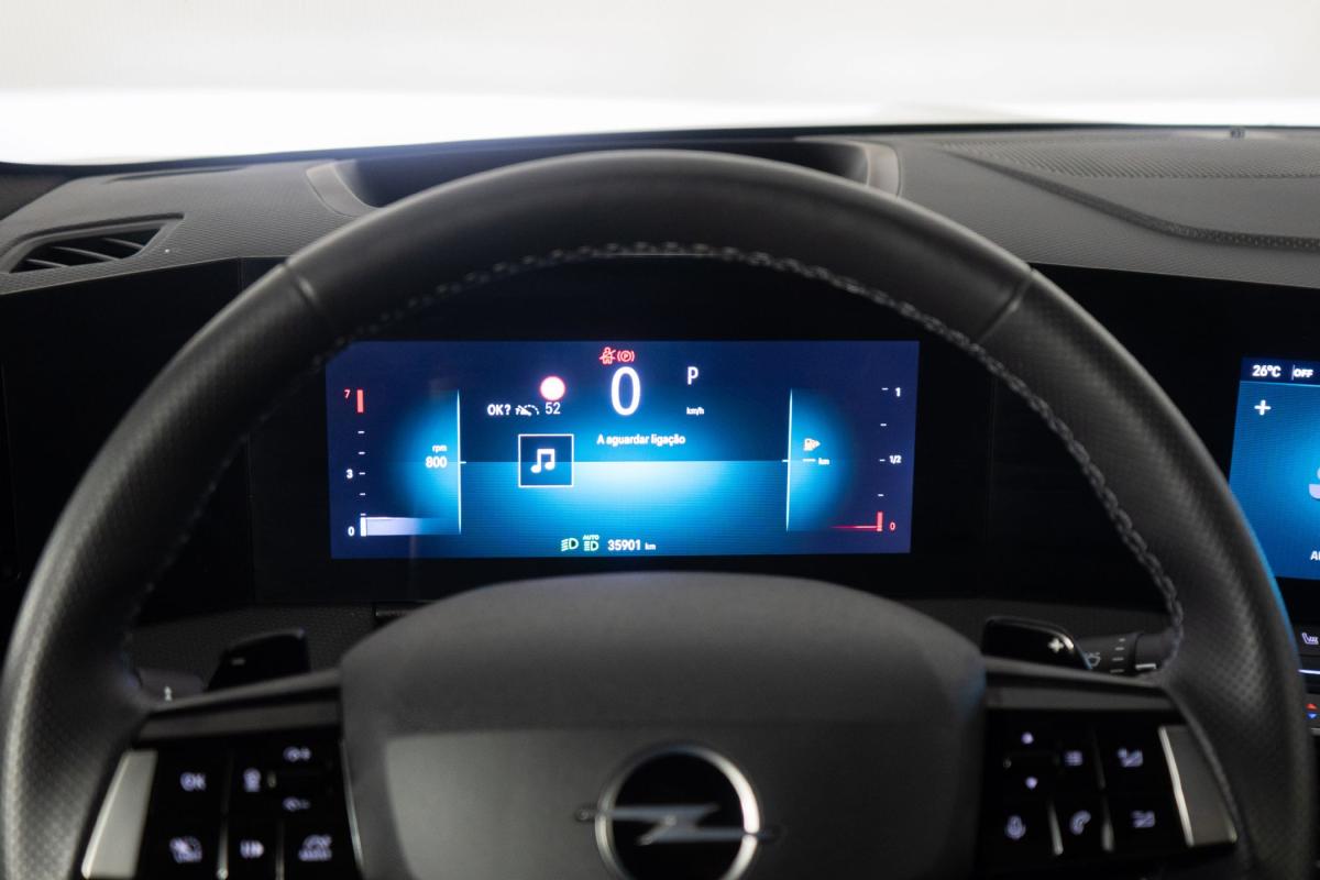 opel-astra-2025-gasolina-1199cc