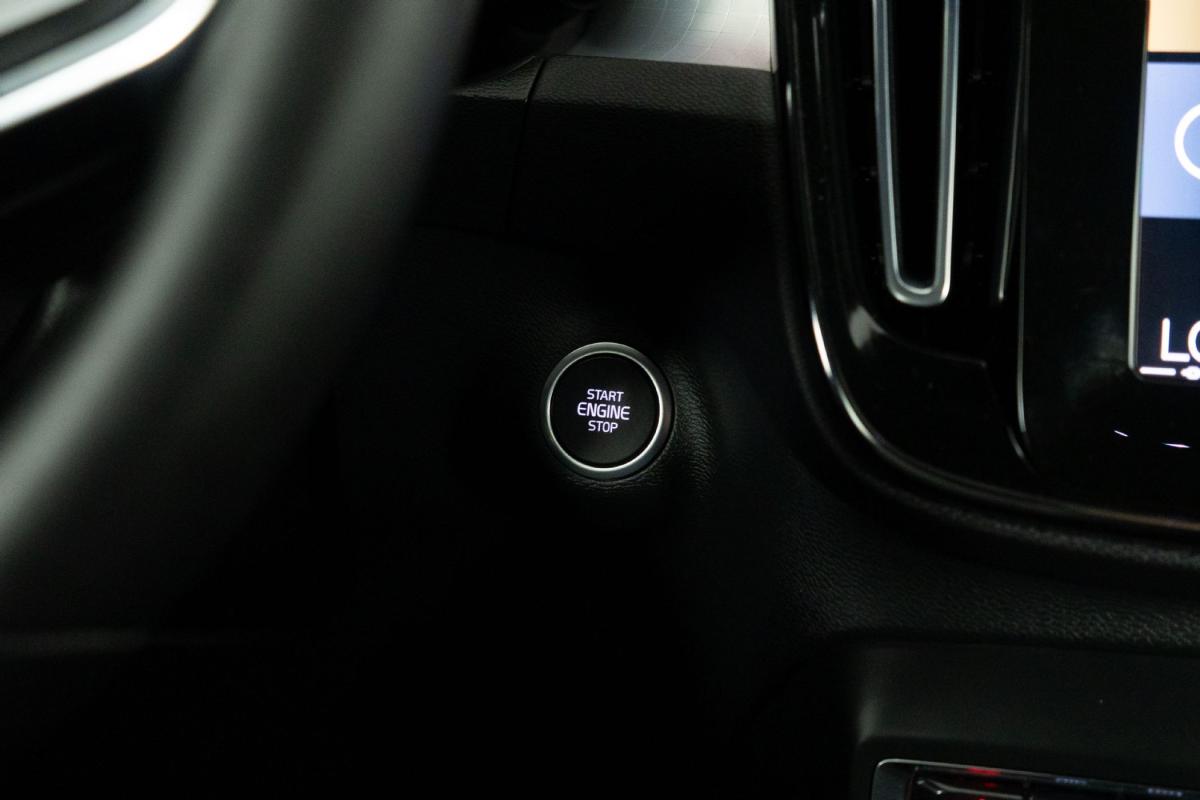 volvo-xc40-2022-hibrido-a-gasolina-1477cc