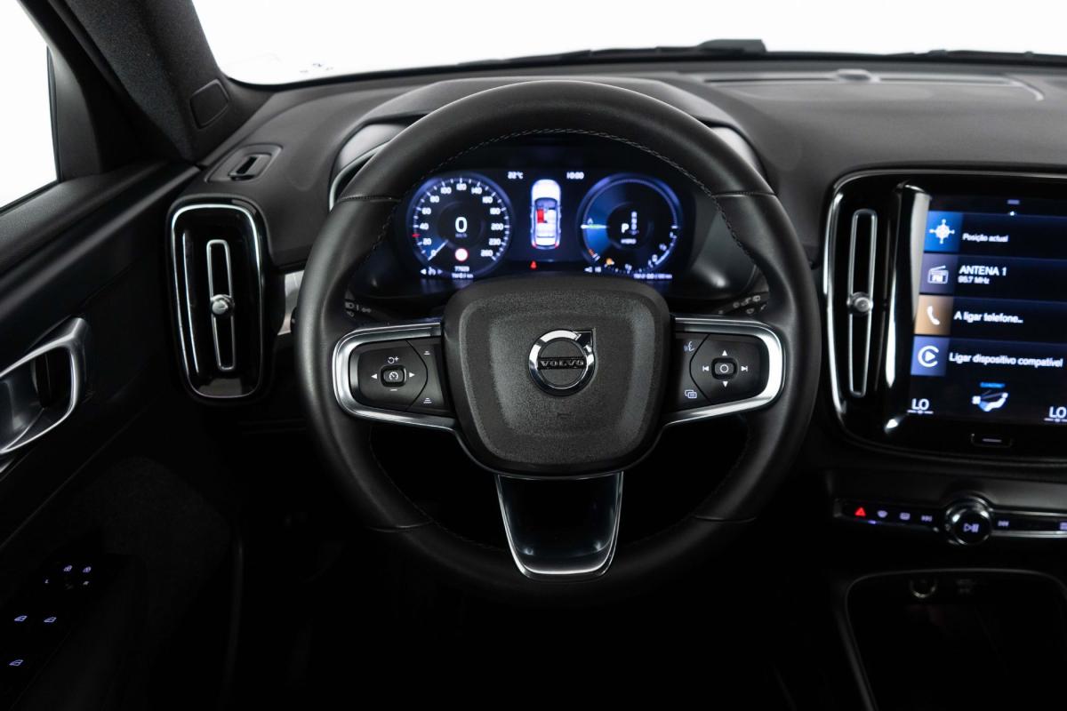 volvo-xc40-2022-hibrido-a-gasolina-1477cc