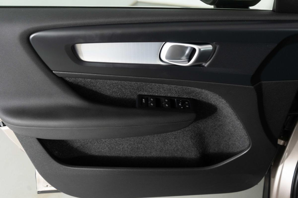 volvo-xc40-2022-hibrido-a-gasolina-1477cc