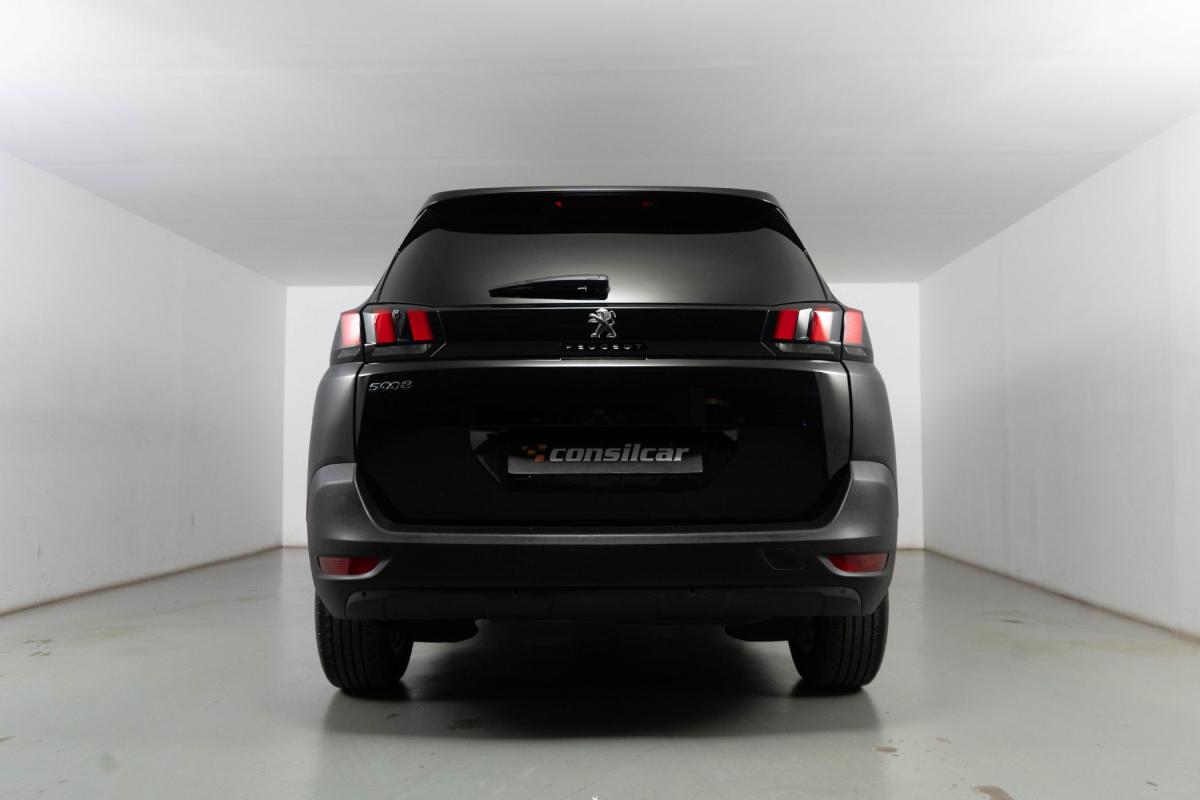 peugeot-5008-2019-gasolina-1199cc
