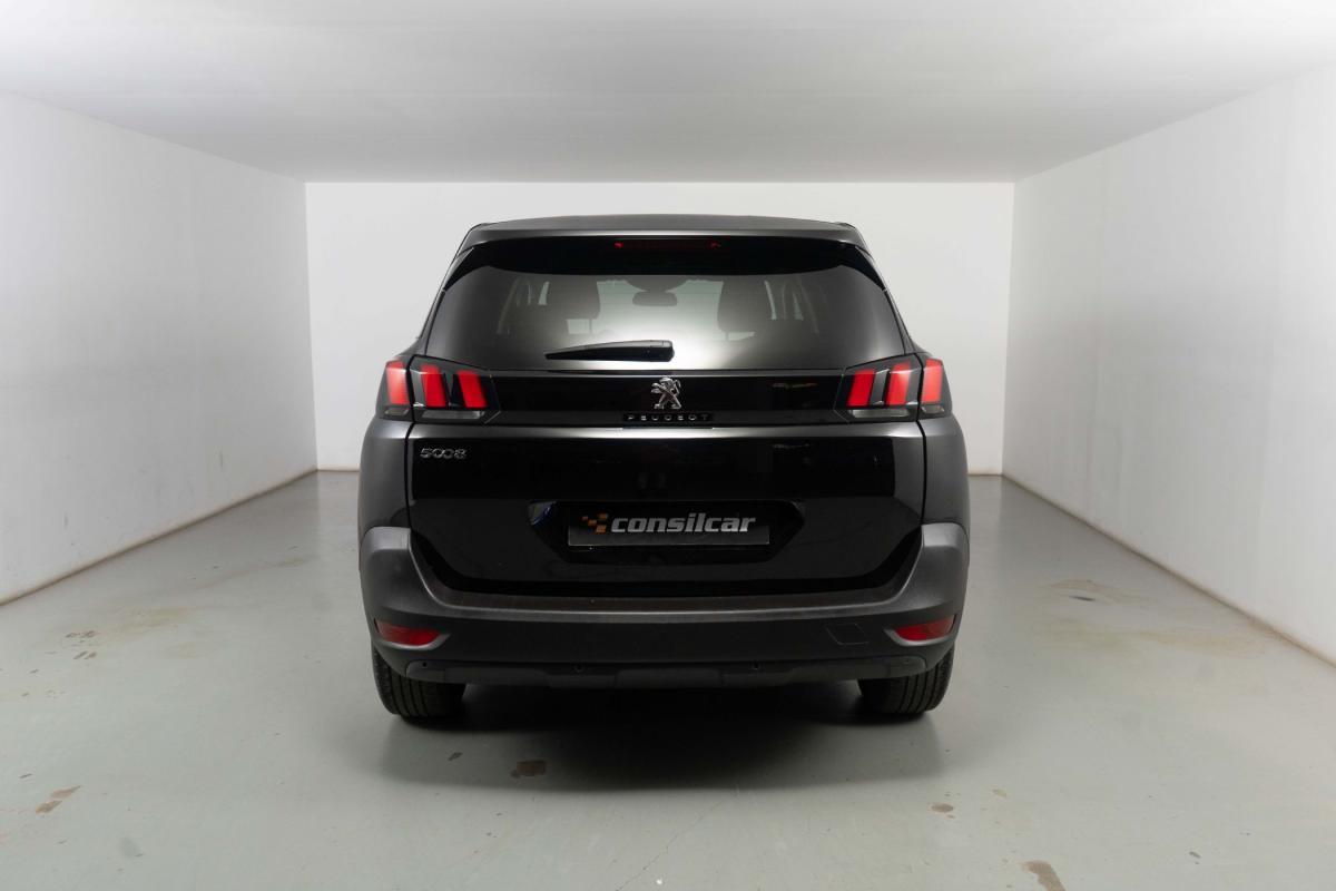 peugeot-5008-2019-gasolina-1199cc