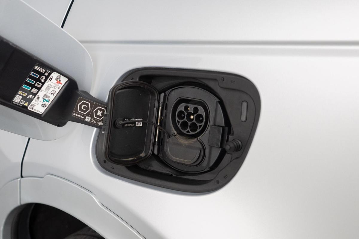 land-rover-discovery-sport-2022-hibrido-a-gasolina-1497cc