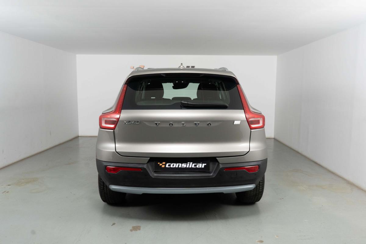 volvo-xc40-2021-hibrido-a-gasolina-1477cc