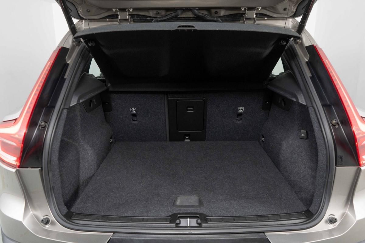 volvo-xc40-2021-hibrido-a-gasolina-1477cc
