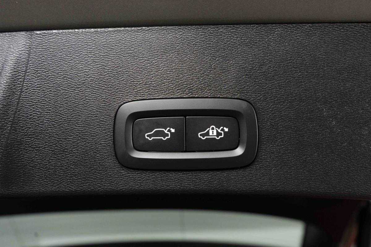 volvo-xc40-2021-hibrido-a-gasolina-1477cc