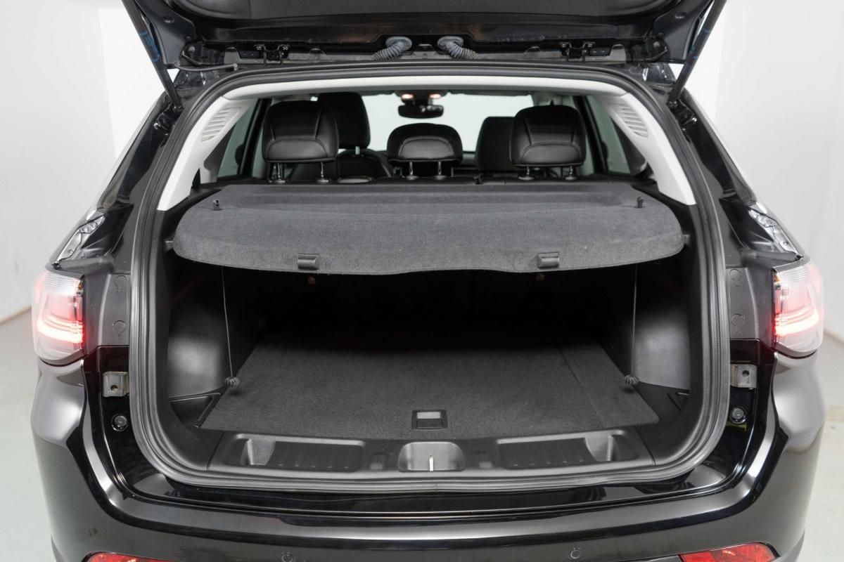 jeep-compass-2023-hibrido-a-gasolina-1332cc