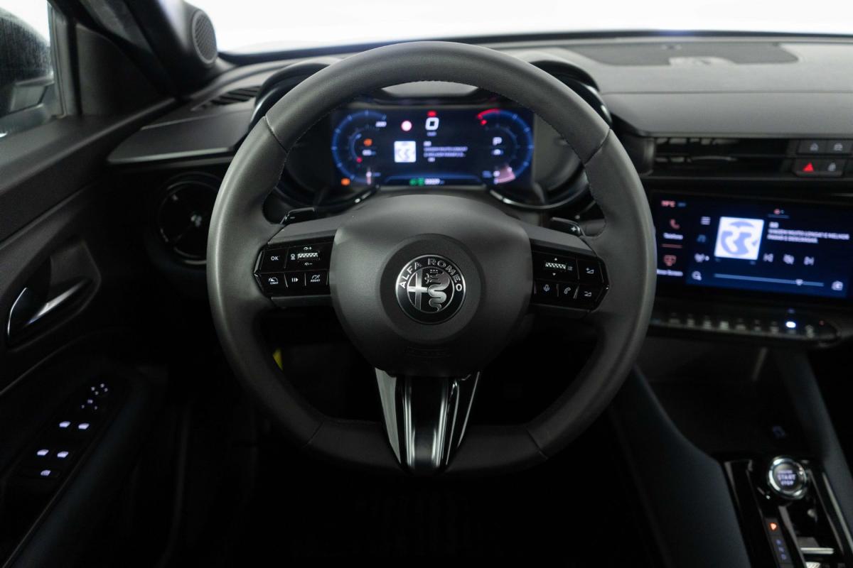 alfa-romeo-junior-2025-gasolina-1199cc