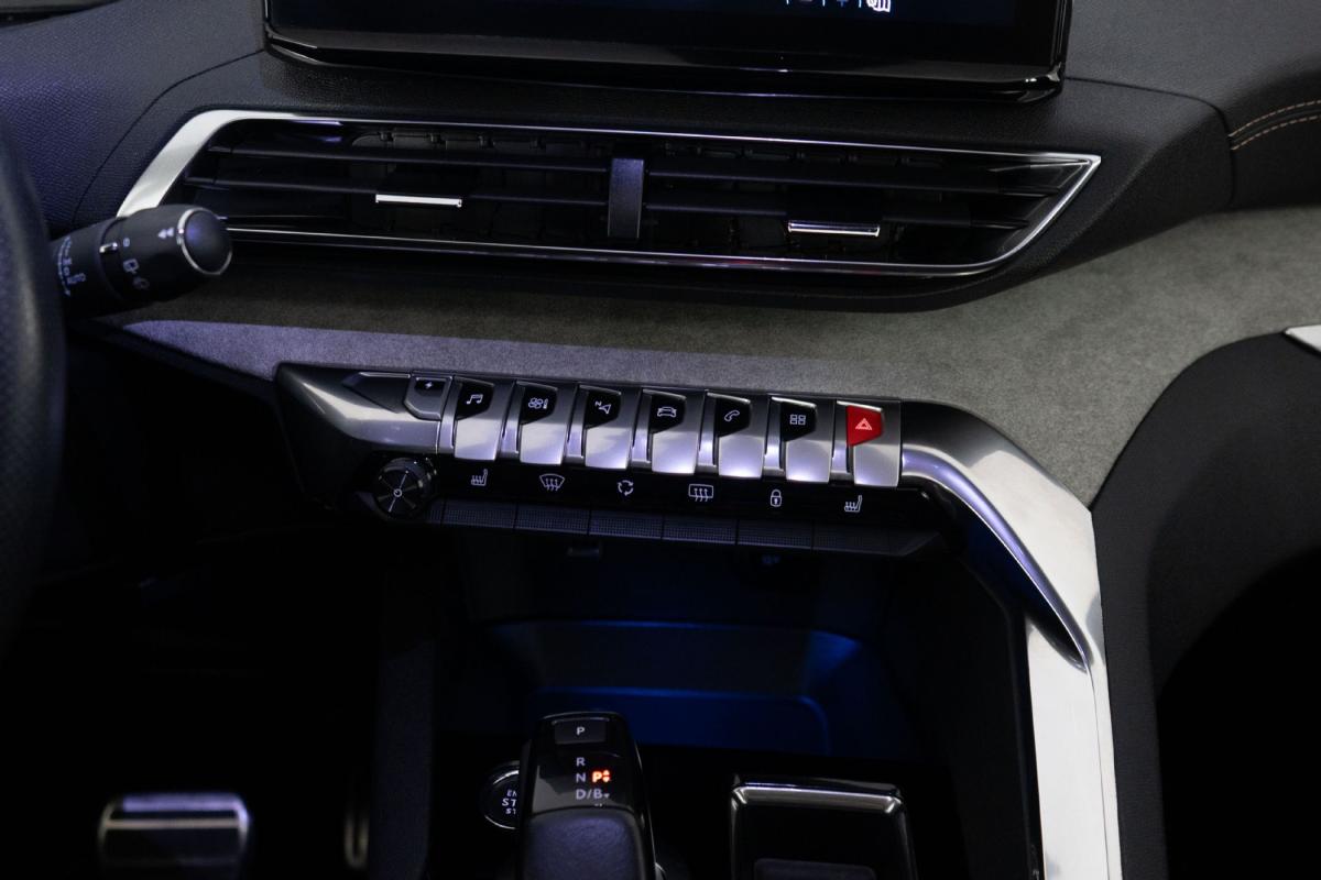 peugeot-3008-2022-hibrido-a-gasolina-1598cc