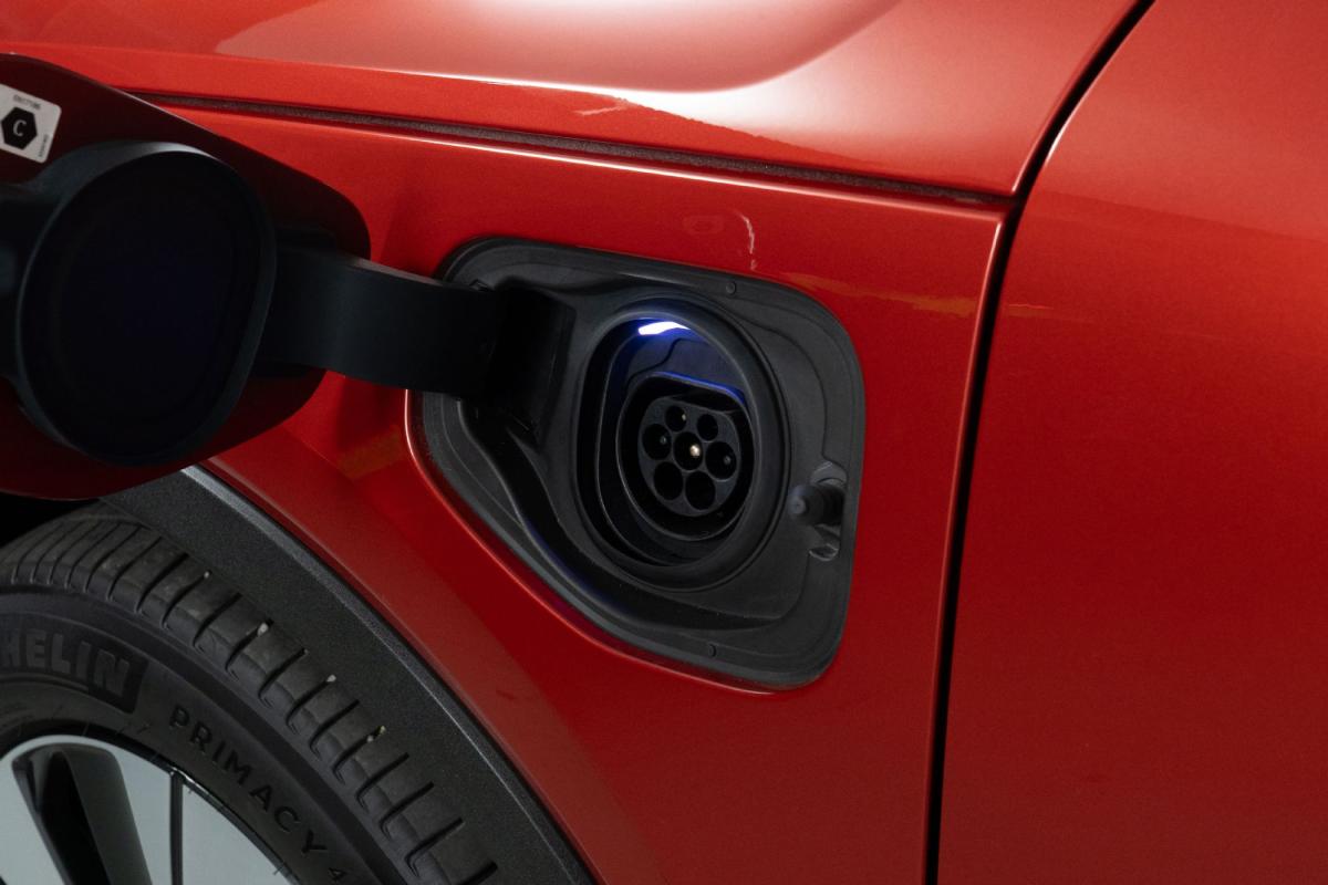 volvo-xc40-2021-hibrido-a-gasolina-1477cc