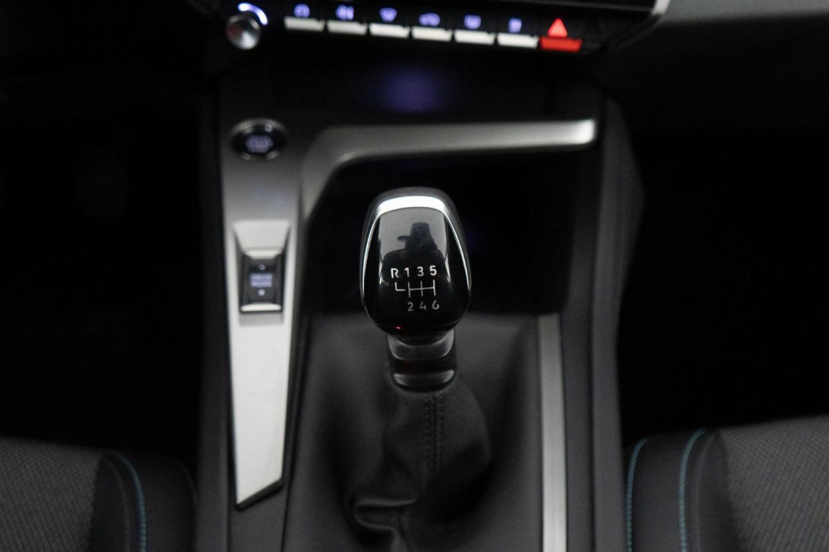 peugeot-308-2024-gasolina-1199cc