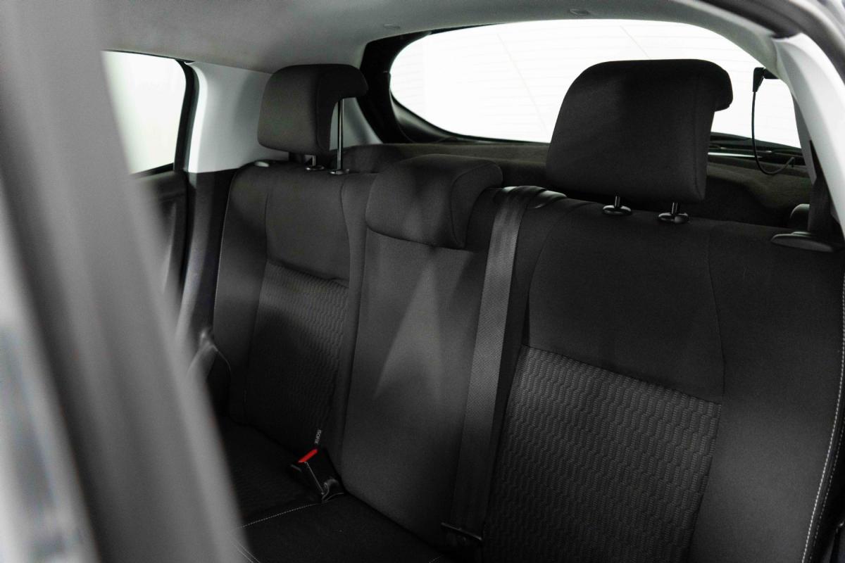 peugeot-208-2016-gasolina-1199cc