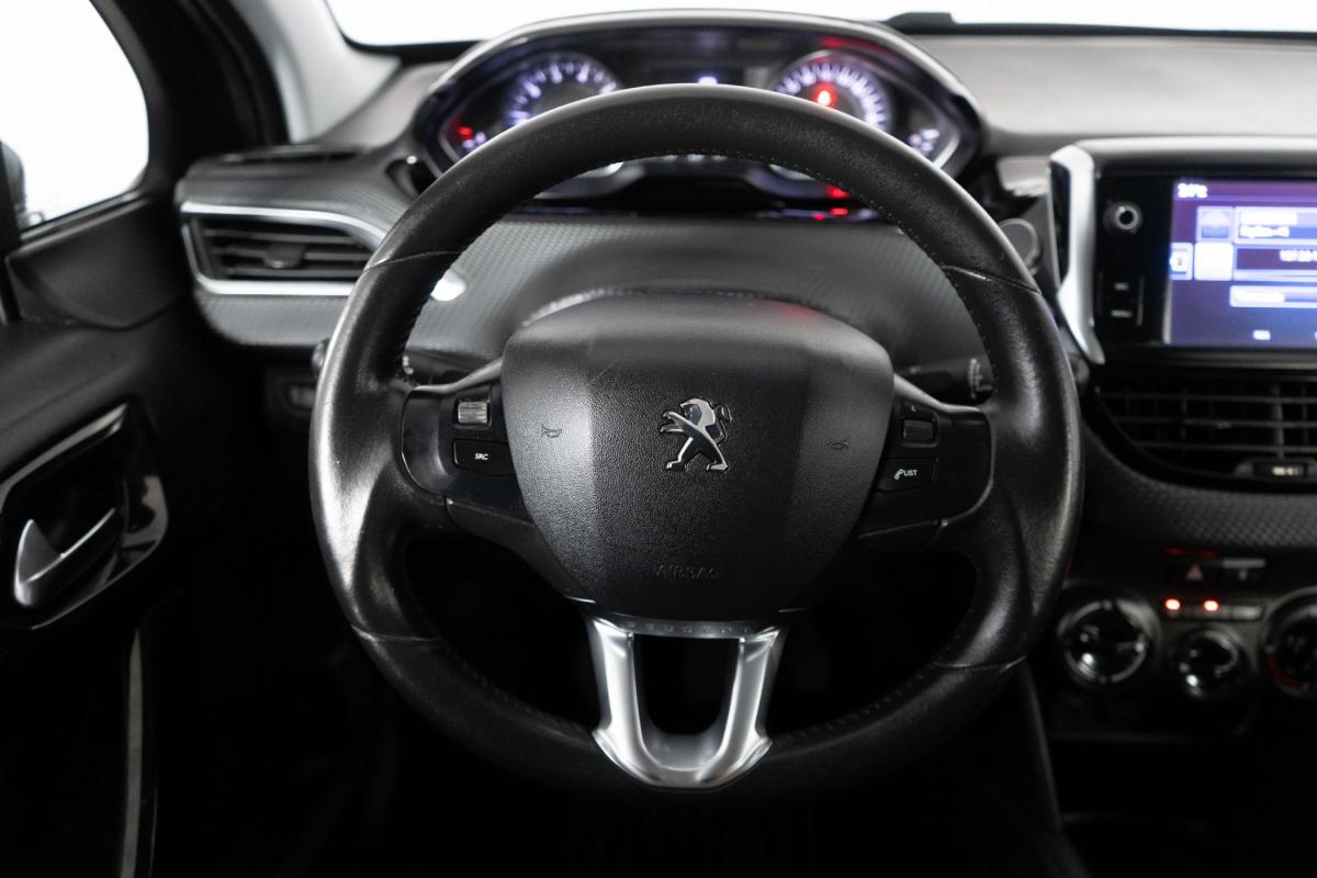 peugeot-208-2016-gasolina-1199cc