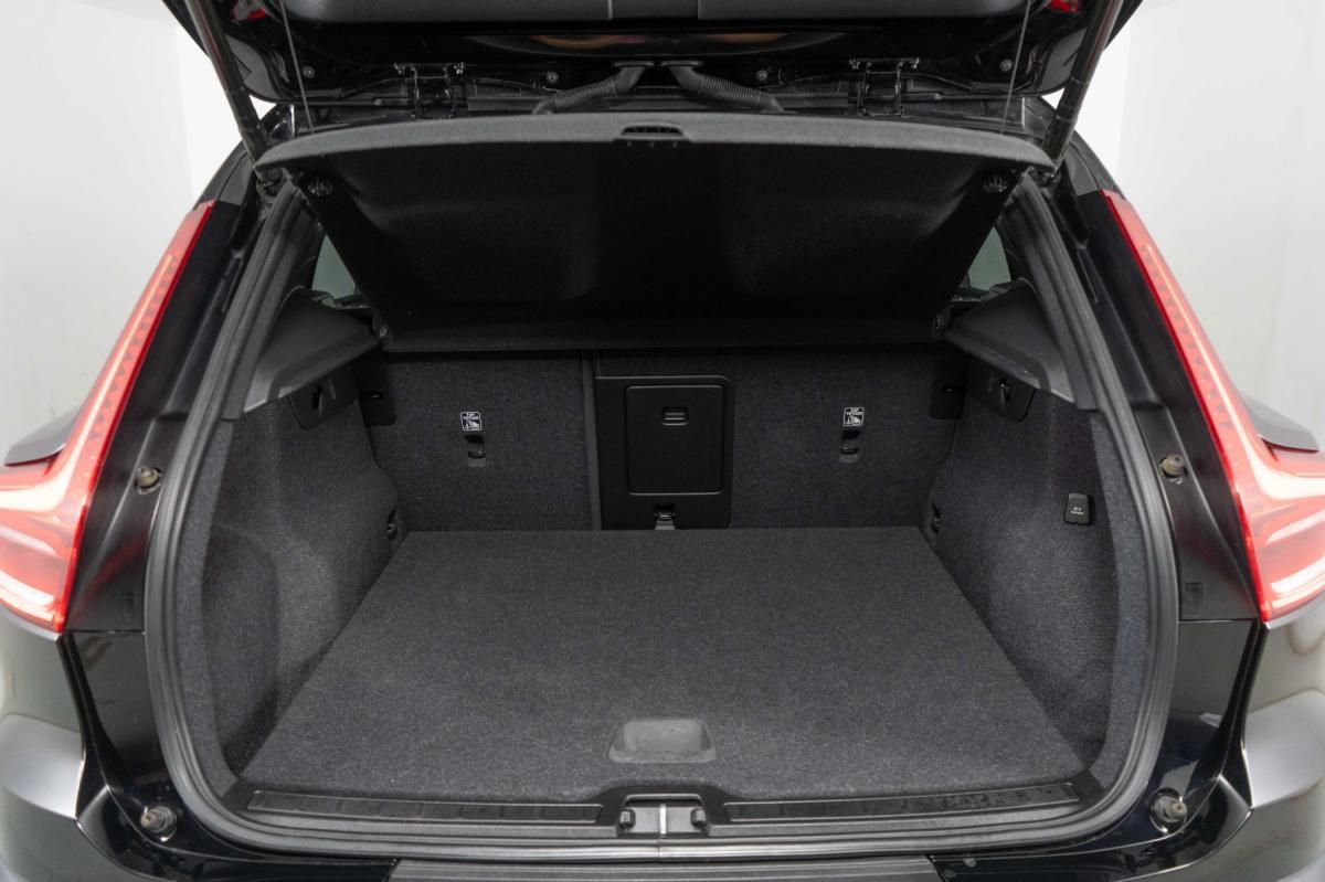 volvo-xc40-2021-hibrido-a-gasolina-1477cc