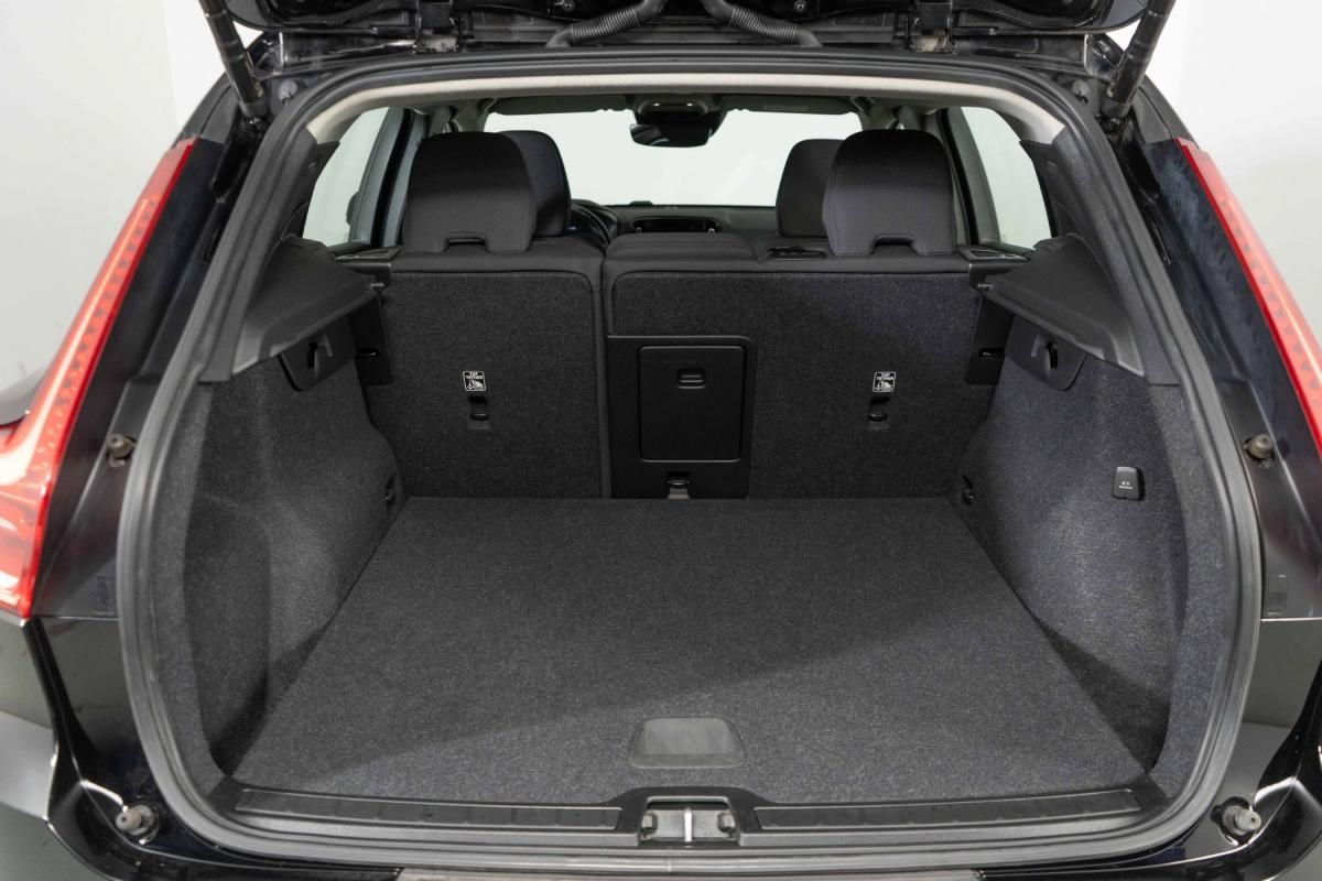 volvo-xc40-2021-hibrido-a-gasolina-1477cc