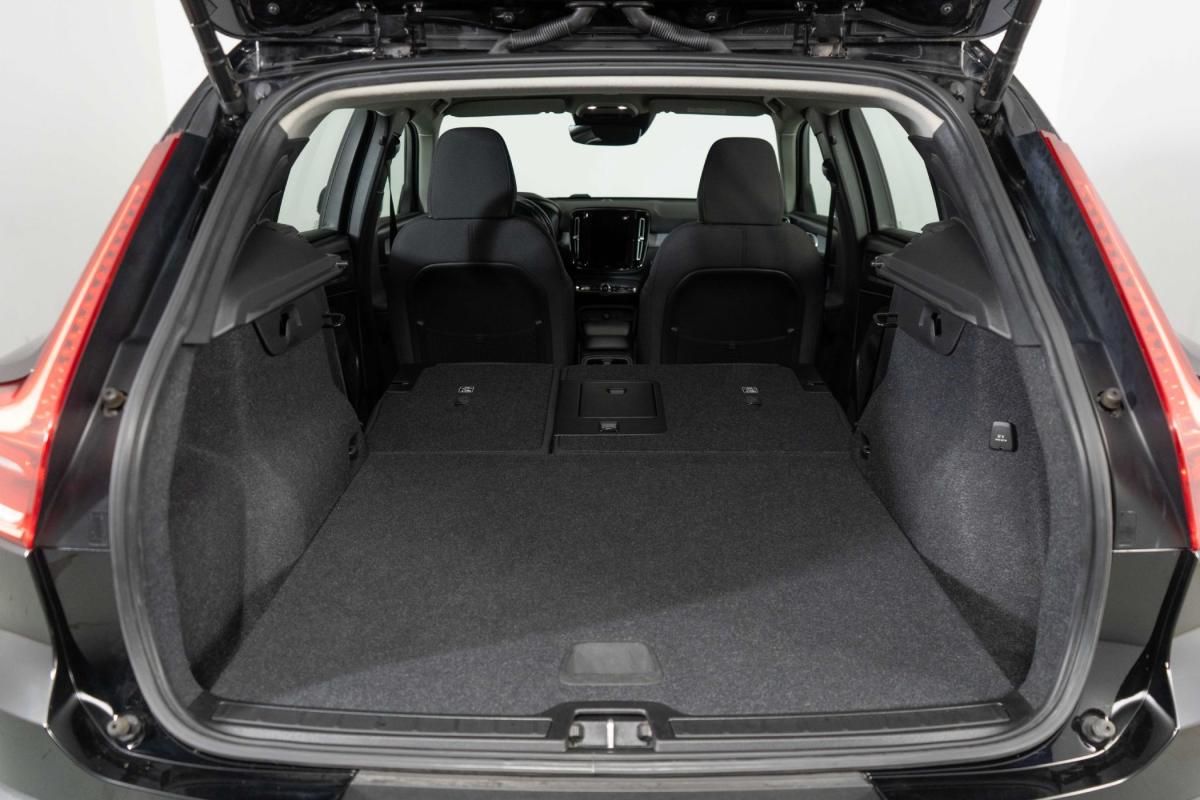 volvo-xc40-2021-hibrido-a-gasolina-1477cc