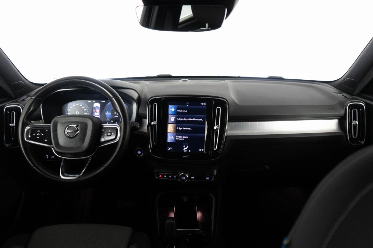 volvo-xc40-2023-hibrido-a-gasolina-1477cc