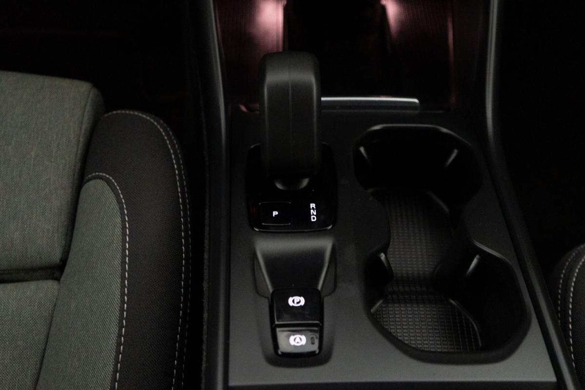 volvo-xc40-2023-hibrido-a-gasolina-1477cc