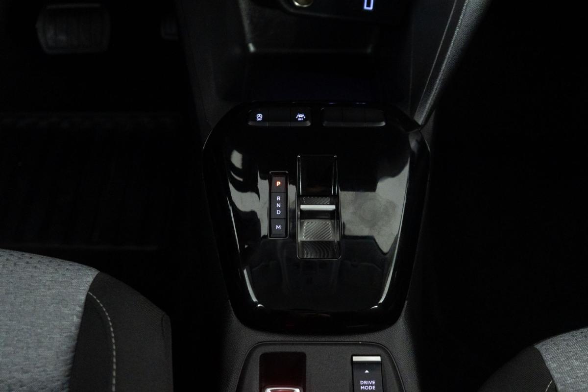 opel-corsa-2025-gasolina-1199cc