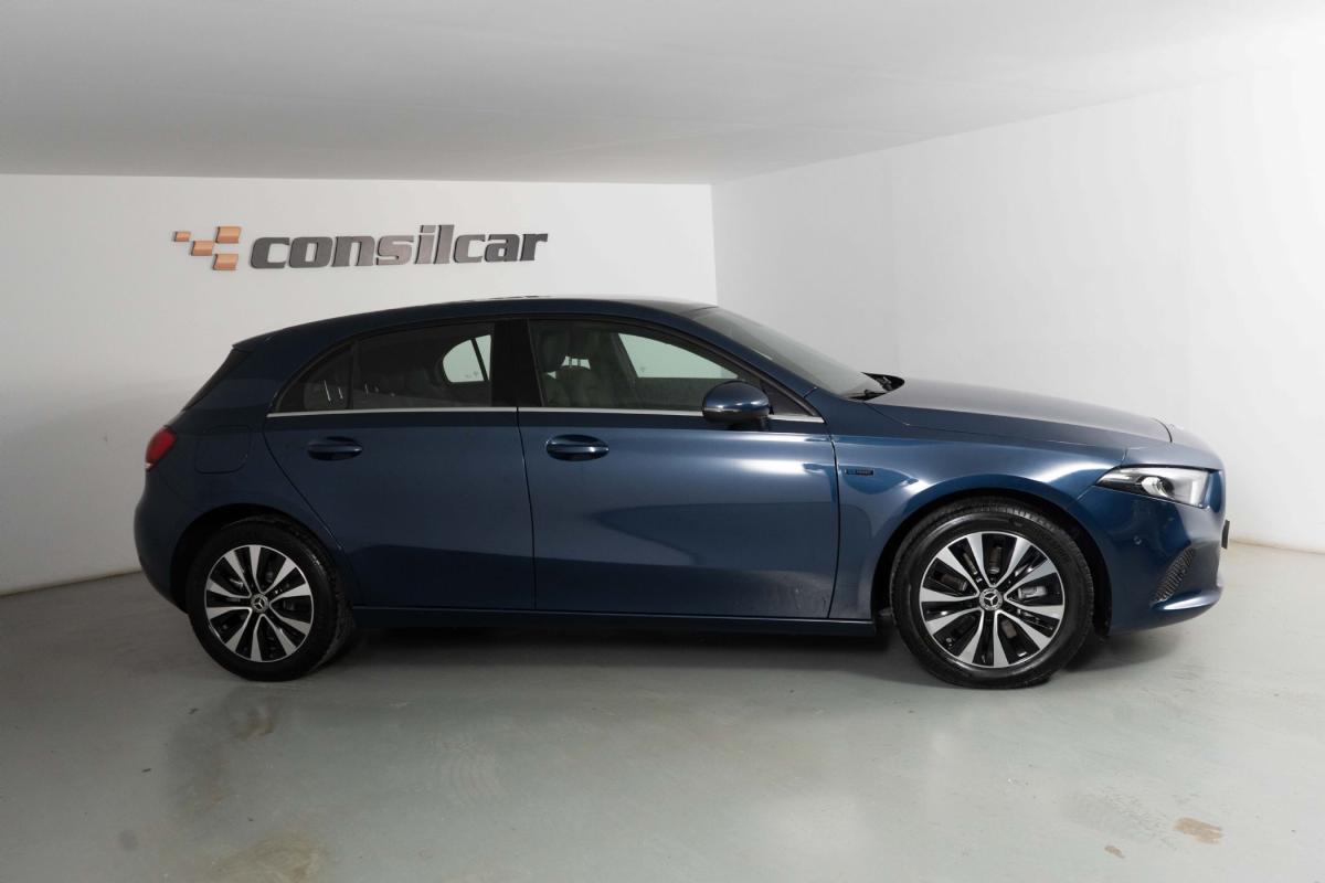 mercedes-benz-classe-a-2021-hibrido-a-gasolina-1332cc