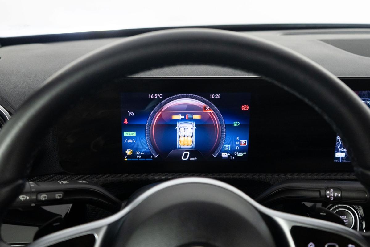 mercedes-benz-classe-a-2021-hibrido-a-gasolina-1332cc