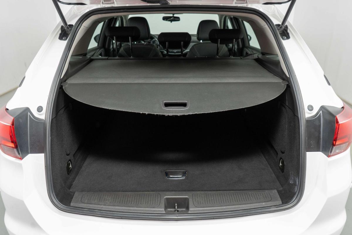 opel-astra-sport-tourer-2016-diesel-1598cc