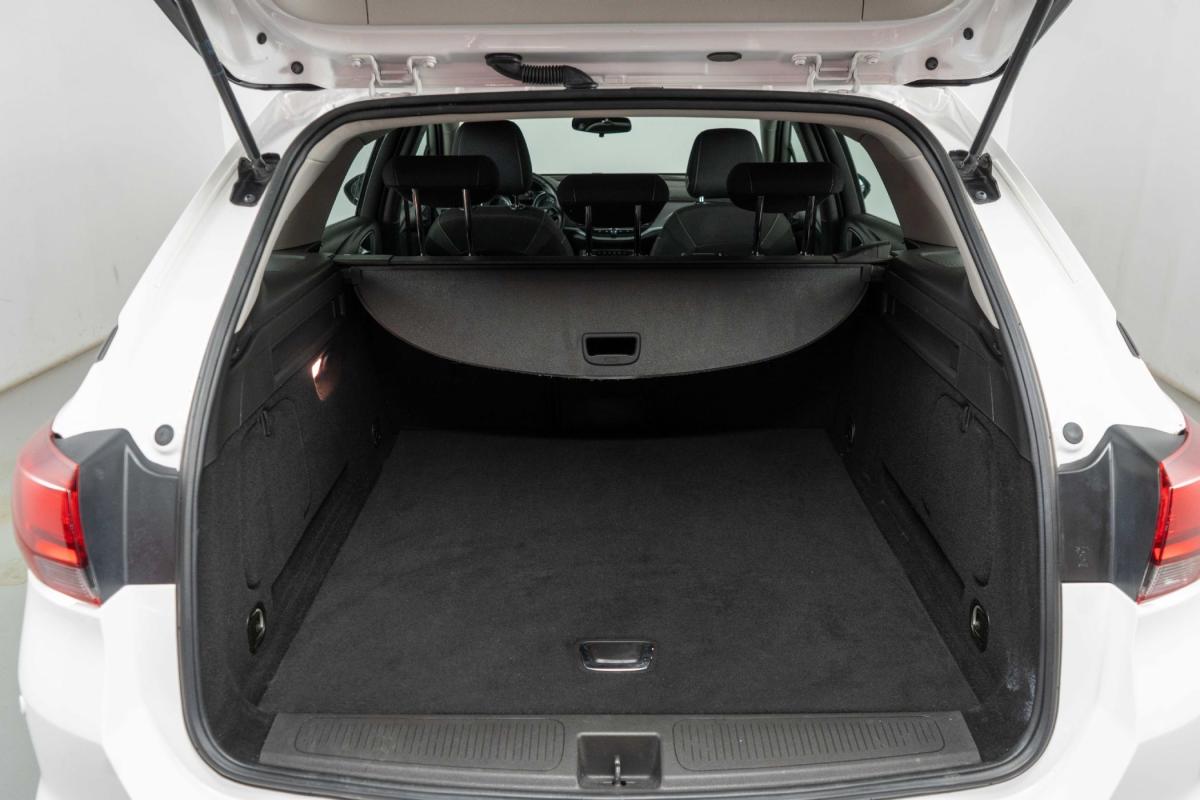 opel-astra-sport-tourer-2016-diesel-1598cc