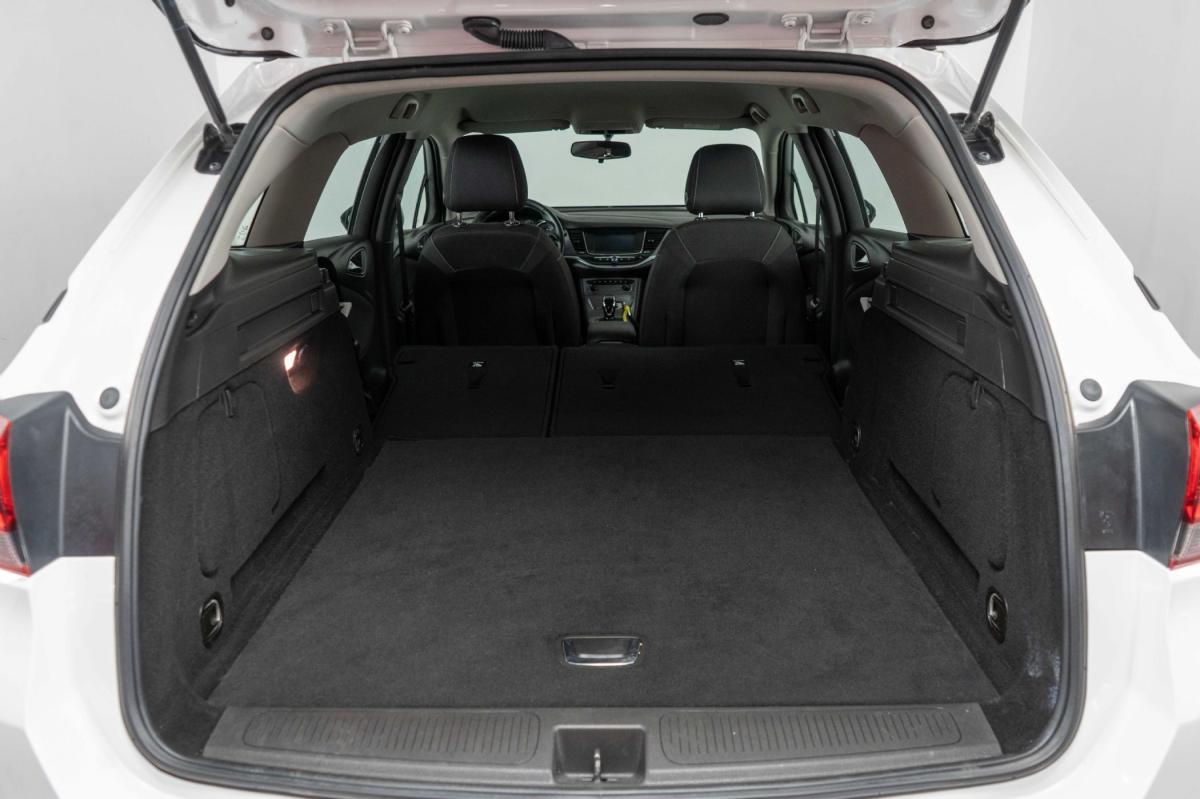 opel-astra-sport-tourer-2016-diesel-1598cc