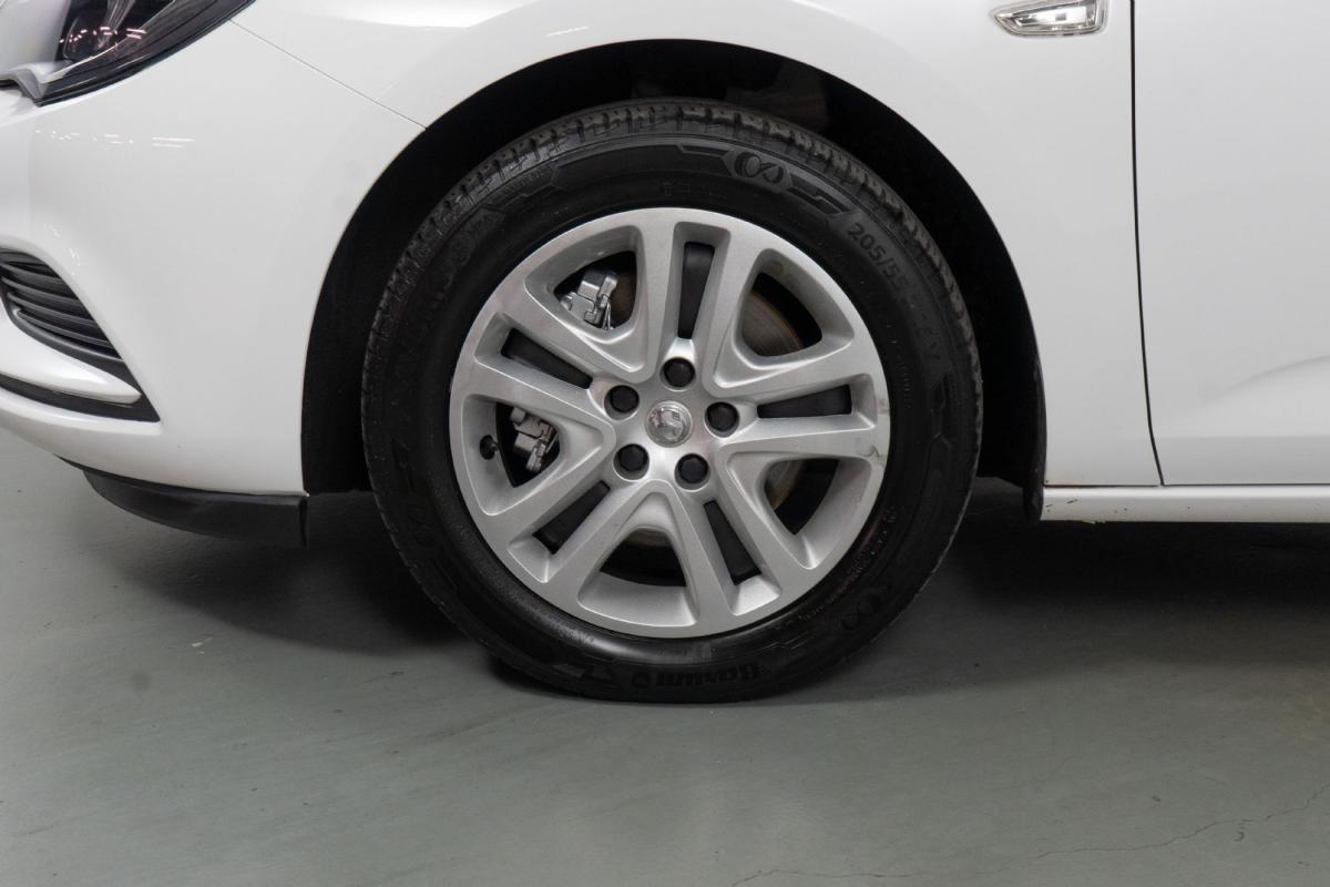 opel-astra-sport-tourer-2016-diesel-1598cc