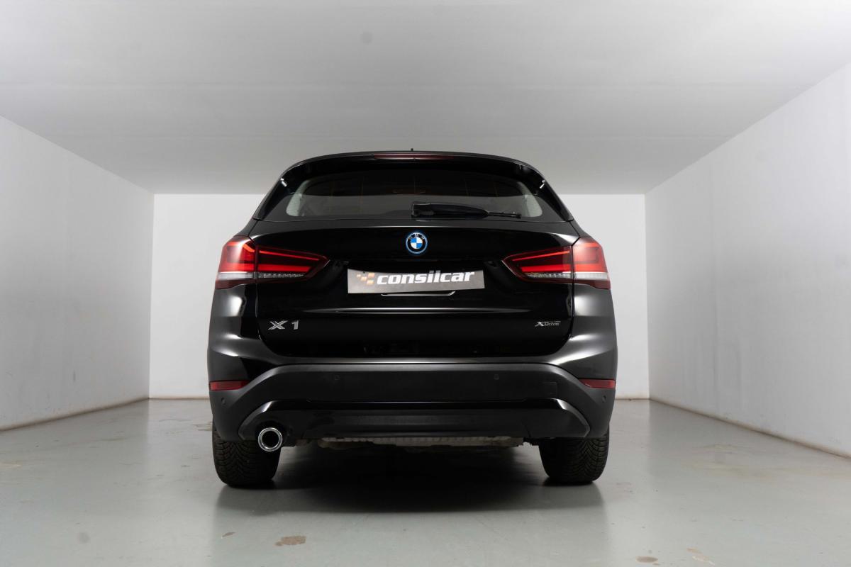 bmw-x1-2022-hibrido-a-gasolina-1499cc