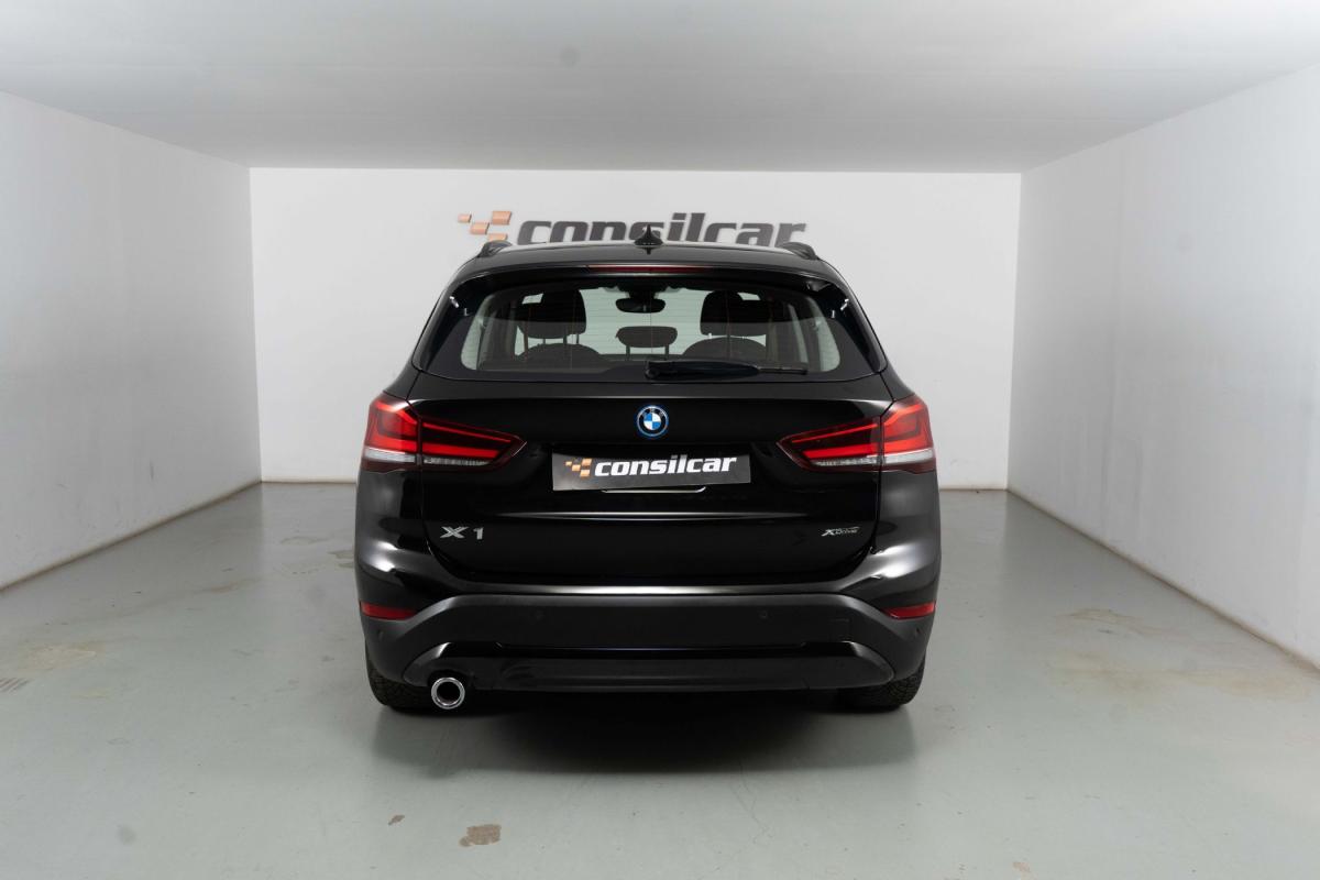 bmw-x1-2022-hibrido-a-gasolina-1499cc