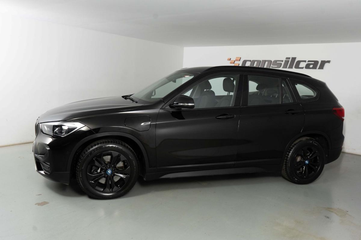 bmw-x1-2022-hibrido-a-gasolina-1499cc
